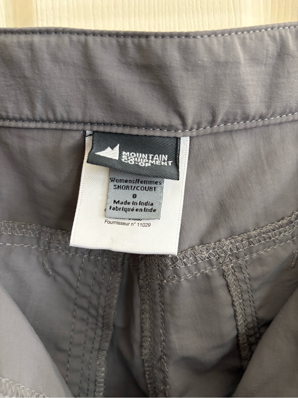 MEC Grey Cargo Hiking Pants vintage - Picture 3 of 9